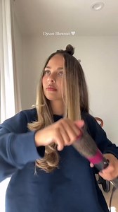 100K views · 127 reactions | HIER ➡️ https://schau.to/pCjU Der Dyson Blowout – für voluminöses und glänzendes Haar wie vom Friseur! ✨‍♀️ | Frisur Tutorials | Facebook