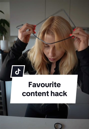 Guys, 10/10. You have to try this. It can be a little shaky, but that’s just how all neck attachments are if you’re walking or moving a lot. So far, favourite content hack of 2026! Idea: 👏 @mashadzhabbarova #videography #contentcreatortips #ugccontentcreator #povshot #pov