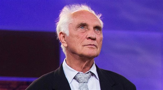 Terence Stamp, known for his role as General Zod in the ‘Superman’ films, has died at the age of 87. | E! News