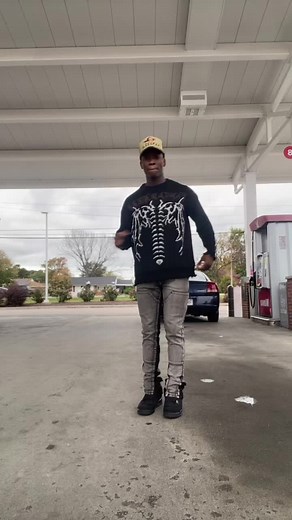 Aye This Challenge Is Tooo Hardd😮‍💨❤️‍🔥 | | DC: @iheartpluto 🥷🏽 #fyp #funny #walkintae #famous #dance #hips #trend #tiktok #xyzbca #fypシ