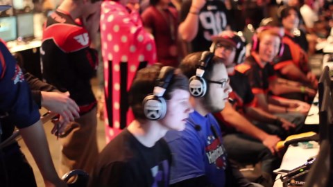 Gamer Gets Over Excited At Gaming Competition