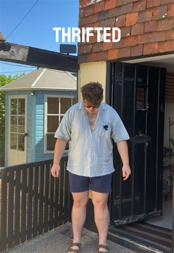 Another heatwave and even more climate anxiety haha. Shirt - vintage @FUBU Shorts - vintage Fred Perry Shoes - @Birkenstock Europe Boxers - @myoddballs Sunnies - thrifted #grwm #sustainablefashion #plussizefashion #secondhandfashion #swag