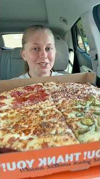 Trying EVERY breadstick on Little Caesar’s NEW 4 in 1 pizza 😍😋 #littlecaesarspizza #foodie