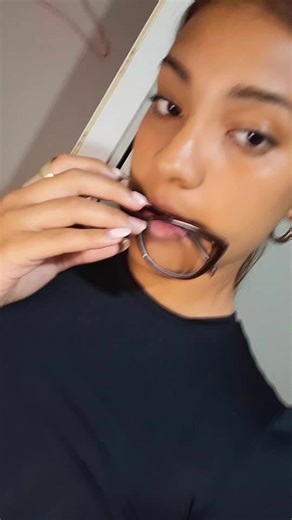 Videos de afri (@uwu_.afk) con “original sound - user834392519162”