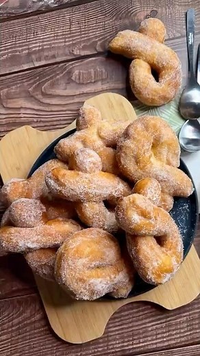 If you have water and flour, Neapolitan doughnuts WITHOUT POTATOES!