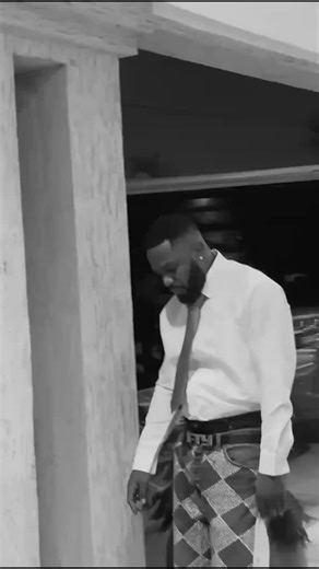 Revolve Plus on Instagram: "Ghanaian music group R2Bees has dropped two surprise Christmas singles for your enjoyment! Check them out: - Awurade Aye: [Listen here](https://ziikimedia.ffm.to/awurade_aye) - Two Two: [Listen here](https://ziikimedia.ffm.to/two_two) Enjoy the vibe from @r2bees, @omar__sterling, and @mugeezxkamikaze!"