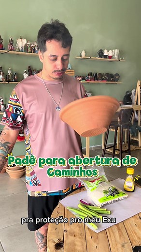 Padê para abertura de caminhos ✨🔱 Já ouviu falar em um Padê simples para abertura de caminhos, proteção para sua casa? ✨ Vamos te ajudar! 🔱✨🍀 . . . . . . . . . . . . . #aberturadecaminhos #pade #exu #anonovo #protecao