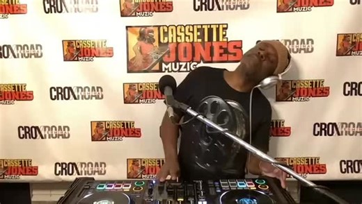 Ganggoolie Music on Instagram: "ANOTHER BIG SONG IN 2025 HAIL BY GANGGOOLIE TREE ROOT RIDDIM #ganggoolie #treerootriddim #hail #foryou #fyppppppppp @cassette.jones Click link https://youtu.be/XIVh72i82TA?si=yuJ_xHDHs7vNouD0"