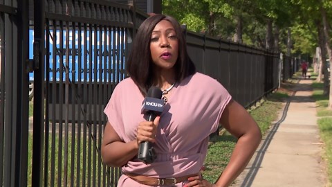 Houston ISD families voice outrage over sudden shakeups, staff losses