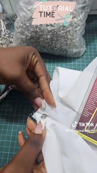 Quick Button Application with SNAP BUTTON FASTENER