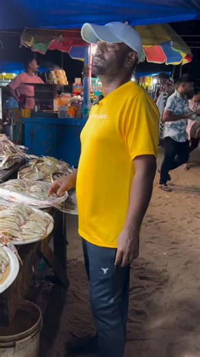 Food | Recipes | Lifestyle on Instagram: "₹100 Big Size Live Sea Prawn Cooking! 🦐🔥 Fresh from the sea and cooked live on the tawa — this giant prawn is pure luxury on a plate! Watch that butter and masala magic take over 😍 #theelasticcook #seaprawn #seafoodlovers #prawnfry #streetfoodindia #indianfoodie #seafoodreel #streetfoodvibes #foodreel #foodporn #viralfood #desifood #food #cook #recipe #foodie #cooking #streetstyle #streetfood #prawnrecipe"