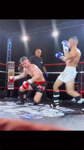 🏆KB MUAYTHAI PHUKET 🥊 📍Personal training 📍Group class training Morning Class 8:00 -9:45 AM Afternoon Class 4:00-5:45 PM. Call 📞 093-5763696 WhatsApp 66935763696 WWW.KBMUAYTHAIPHUKET.COM KB Muaythai Phuket https://maps.app.goo.gl/P9LJJRWbWVNyfivF6?g_st=ic #phuketmuaythai #kbmuaythai #kbmuaythaiphuket #phuketthailand #phuketmuaythai #muaythaiprofissional #muaythailife #muaythaifighter #rawaibeach #naiharnbeach | KB MuayThai Phuket