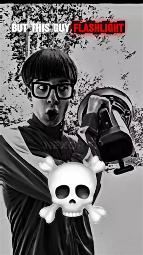 OTHERS BEST FLASHLIGHT 🤡 VS THIS GUY FLASHLIGHT 🍷🗿 #trending#viral#popular