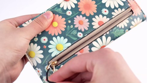 MEITRUE Wallet Women Slim Wallet for Women Thin Leather Wallet RFID Blocking Credit Card Holder Bifold Long Ladies Wallet Purse with 11 Card Slots