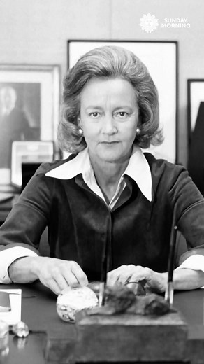 A new documentary, “Becoming Katharine Graham,” traces her path from housewife to Washington Post publisher and the first female Fortune 500 CEO. Norah O'Donnell speaks with Warren Buffett about Graham’s impact on journalism and politics. | CBS Sunday Morning