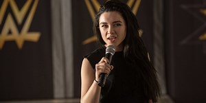 Before Midsommar & Little Women, Florence Pugh's First Major Role Was In This 2019 Sports Movie