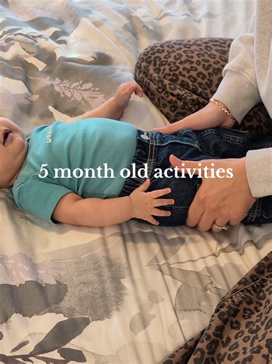 These are some play ideas to try with your 5 month old baby during their wake windows to help them develop the milestones and skills that are appropriate for their age range. let me know what you think of these activities. #babyactivities #babyplayideas #babyroutine #5monthsold #babydevelopment
