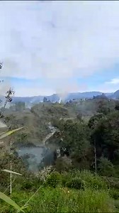 1.4K views · 24 reactions | Breaking News: Mendi Town on fire this morning. Ethnic clash in parts of Highlands remains prevalent. Cause of this event is still not known as the story is still developing.... | PNG Online News | Facebook