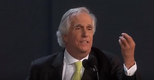 After 40-Year-Long Career Henry Winkler Goes Up On Stage To Confirm What Many Suspected