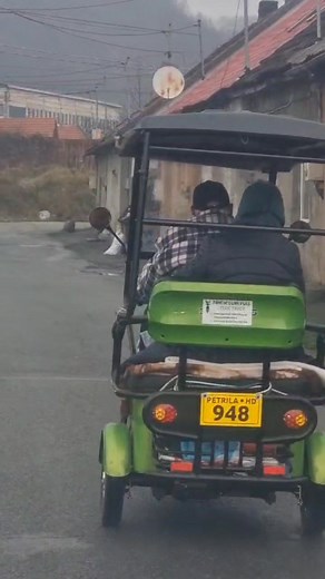 🚨 Doar 8.000 RON! Da, ai auzit bine — atât costă noul triciclu electric Ecoride pentru persoane, cu motor puternic de 2100W, cel mai puternic din gama sa! ⚡ ✅ Poți adăuga și semi-cabină contracost pentru protecție în zilele ploioase ✅ Se livrează cu carte RAR ✅ Livrare gratuită în 2-3 zile, direct la tine acasă! 📞 Sună acum la 0725 435 161 🌐 Sau intră pe www.tricicluri-full-electrice.ro pentru detalii și poze! 👉 Tricicluri Electrice – confort, autonomie și libertate fără permis! @faniactivi