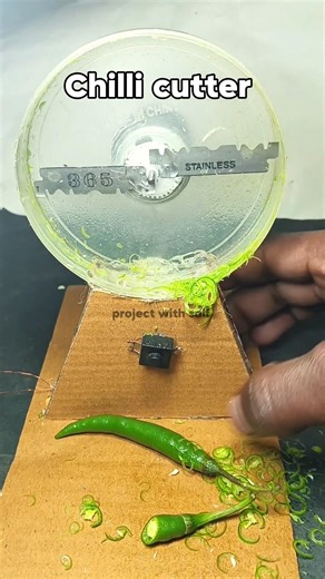 Chilli cutter • Dc motor #chilimachine #dcmotor #experiment