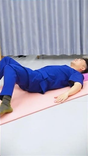 Mid-Back Tension? Try These 5 Easy Stretches 💪✅