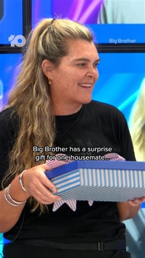 Last night we said goodbye to Abiola thanks to a surprise gift from Big Brother 🎄🎁 Would you walk for $15k? #BBAU | 7.30 Tonight on Channel 10 | Watch Live Stream 24/7 | Channel 10