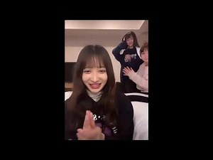 【tiktok】踊って服が捲れて見えてる…（slow）