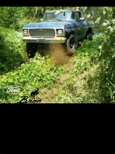 Overcoming River Bank Obstacles with a Ford Bronco