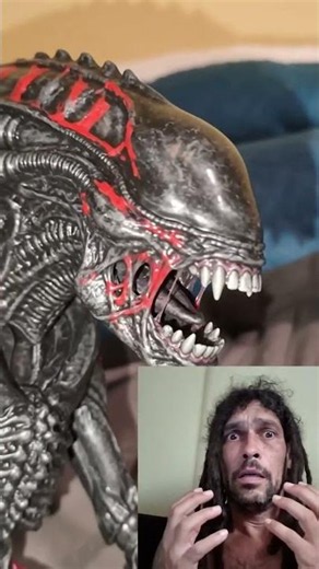 👈 👽 REMIXED (Night Cougar Alien) | Action Figure | NECA Toys | Alien With Magnetic Kamikaze Parasite