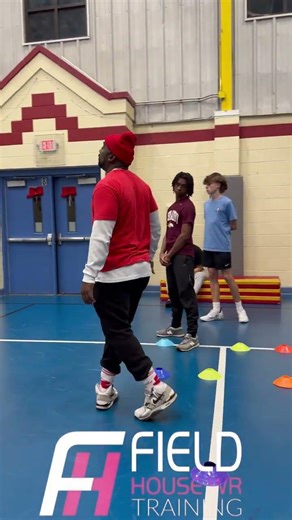 Wide Receiver Training! #wrtraining #wrdrills #widereceiver #football #footworkdrill #widereceivers