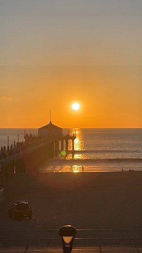 23 reactions · 8 comments | Golden Hour ✨ The Strand House is here to appreciate the beautiful Manhattan Beach sunsets, which is why we are now allowing 4:30 pm dinner seatings so you can enjoy sunset sips and a limited menu before our full kitchen opens up at 5 pm. Reserve your sunset view on resy.com. #strandhousemb #sunset #sunsetlover #southbay #manhattanbeach #manhattanbeachpier #bestview #discoverla #sunsetbeach #beachvibes | The Strand House | Facebook