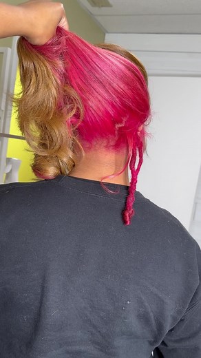 Think Pink🩷🎀 #silkpress #chicagohair #indyhair #indystylist #pinkhair