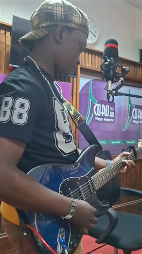 Nko coro fm naperform kushinda boi wako. Anyways mnifollow | Kie Ziggy