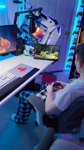 QQH 15.6 Monitor - Portable Gaming Screen with 1080p Resolution