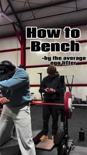 Bench tutorial‼️ USE CODE VIDHUF AT @Pump Company Gym 🫵🫵🫵 #bench #howto #pumpco #big #purplefn