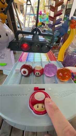 A fun outdoor marble run! ☆ A surprisingly satisfying video. Vol. 24