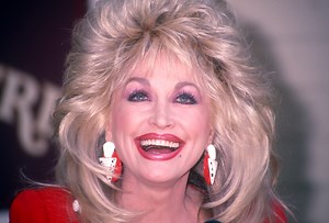 Dolly Parton Lost a Dolly Parton Look-Alike Contest | Woman's World