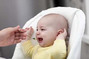 Is Your Baby Crying While Eating Solids? Here’s Why