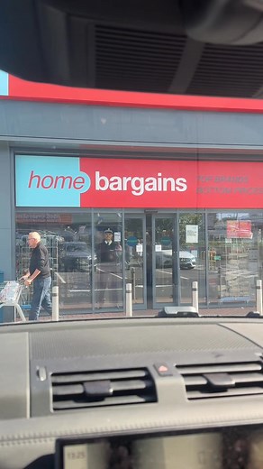 Available now at Home Bargains for just £2.99 ✨ The U-Test Vaginal pH Self-Test Kit gives you clear results in just 3 minutes – quick, affordable, and discreet. 🧪💗 Take charge of your intimate health today. #UTest #HomeBargains #VaginalHealth #SelfCare | U-Test Diagnostics