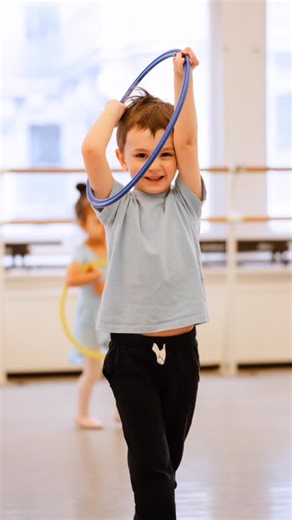 Steps on Broadway Academy on Instagram: "The new semester of First Steps begins in just TEN DAYS! This new session is going to make big dreams come true for our little movers - allowing them to think creatively, express themselves, and have lots of fun! Parents: register you tiny dancer for class now! ✨Classes begin on January 26th✨ Find the perfect class for your child: 💙Dance With Me : Ages 2-4 learn about dance with their grown-up 💙Discover: Ages 3-4 explore dance fundamentals in Tap, Jazz,