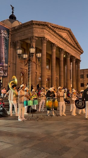Así se vive la tarde en el centro de San Luis Potosí ❤️ #SLP #ArribaSanLuis #mexico #sanluispotosi | Arriba San Luis