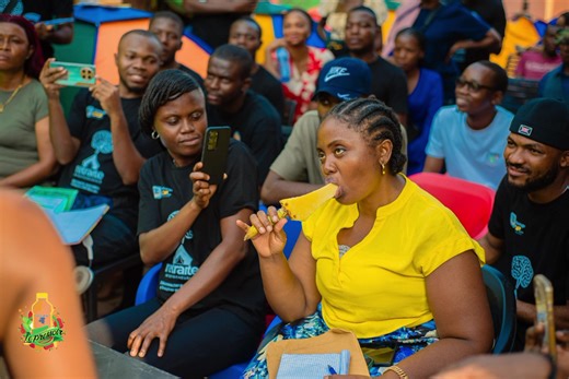 Vous souhaitez une formation personnalisée en tête-a tête avec Maman Mélanie, contactez dès maintenant notre service client au 243 824963516 @Ronsia_kukiel #congolaise🇨🇩 #kinshasa #business #businessrentable #businessenligne