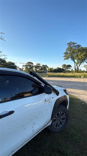 BOSS PHILLY on Instagram: "Surprise your loved ones this valentines and get them an exploding box make it different and have a more adrenaline punch ☎️0788769959"