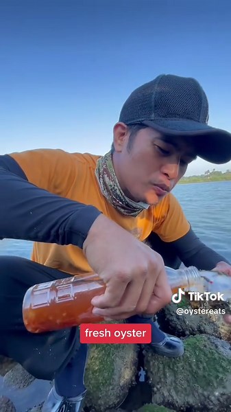 Delicious Fresh Oysters Mukbang Experience