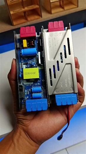 Understanding Power Supplies: 12V and 24V LED Adaptors