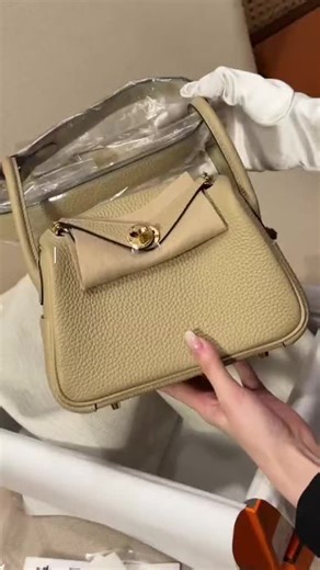 Unboxing Hermes Lindy Bag 😍😍 everything is linked in my bio 🫶 #yellowapp #affordablefinds #fashion #boujieonabudget #haul