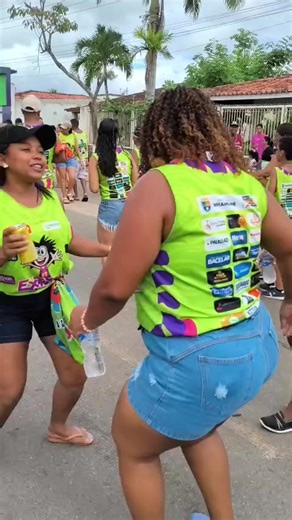 Os vídeos de Géssica Myranda (@gessicamiranda409) com som original - Géssica Myranda