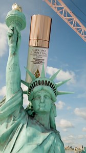 🗽🌟 FOR EVERYONE, EVERYWHERE! 🌟🗽 NEW! DARK SPOT CORRECTING RADIANCE RECOVERY SERUM - OUT NOW! 🚨💙 Darlings, my NEW! SKIN SECRET is formulated for EVERYONE, EVERYWHERE! 😉 We are GENERATION OVEREXPOSURE... stress, sun damage, pollution, screen time, hormone imbalance – it all shows on our skin! ⭐️ That’s why I have created my NEW! Dark Spot Correcting Radiance Recovery Serum! 💙 My INNOVATIVE formula TARGETS FADES the APPEARANCE of ALL FORMS OF HYPERPIGMENTATION and DISCOLOURATION at the sour