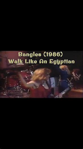Bangles Highlights Of Walk Like An Egyptian Live From Philly (1986)